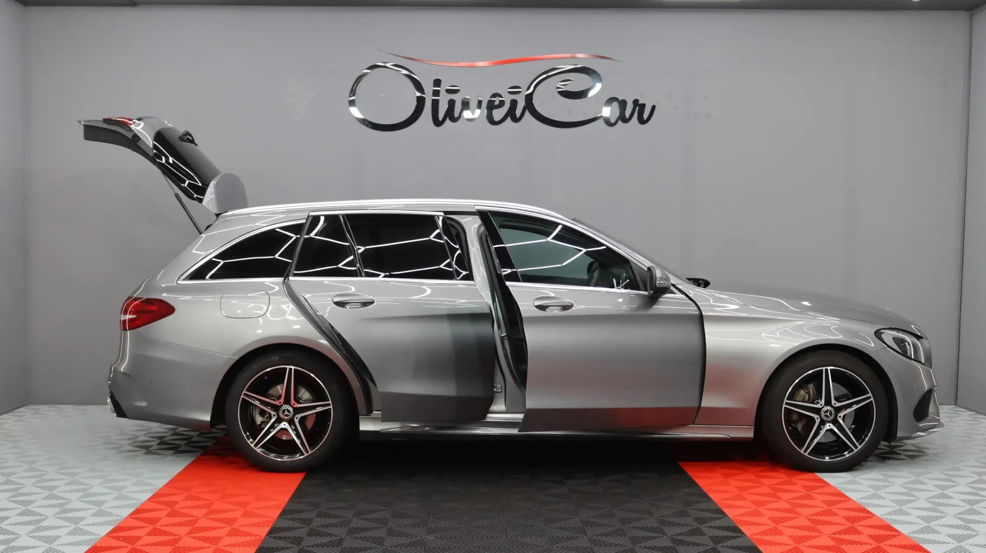 Mercedes-Benz C 300 BlueTEC Hybrid AMG Line 3