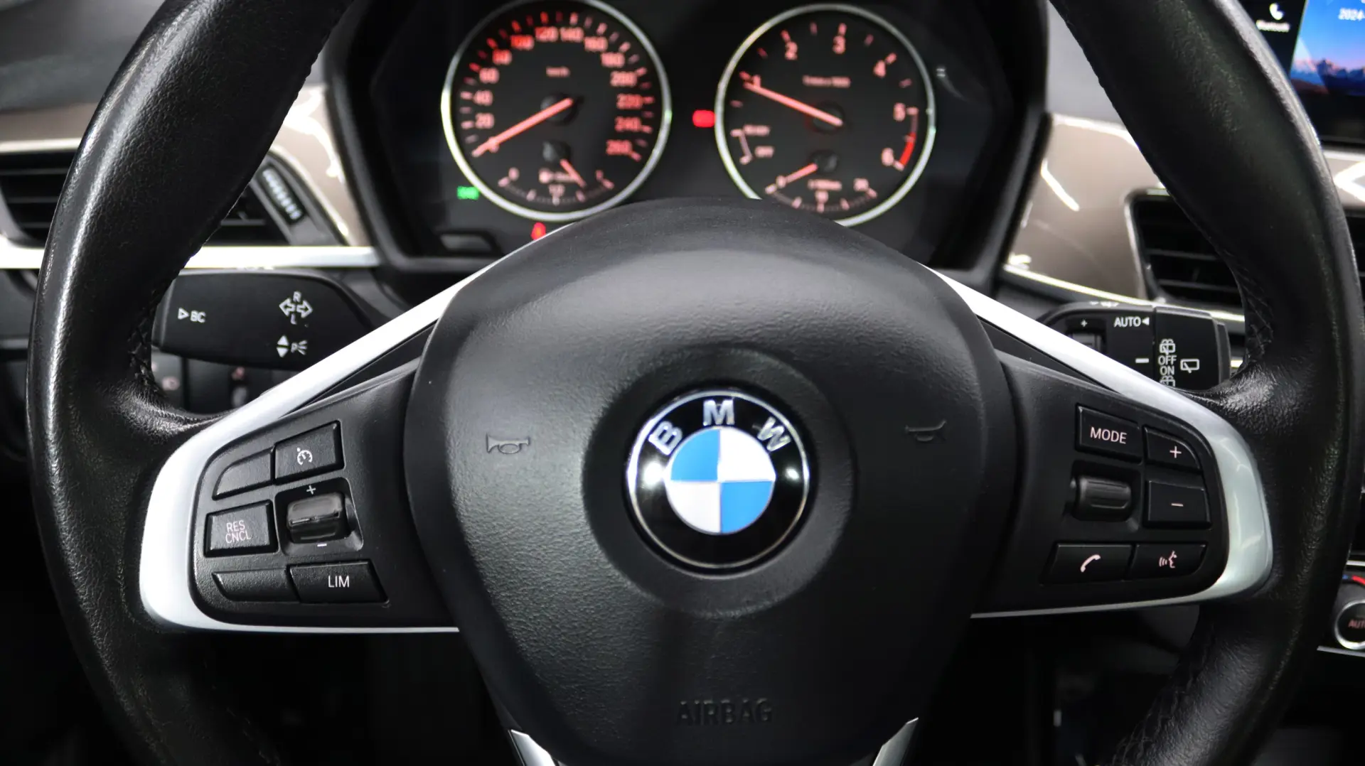 BMW X1 18 d sDrive xLine Auto 21