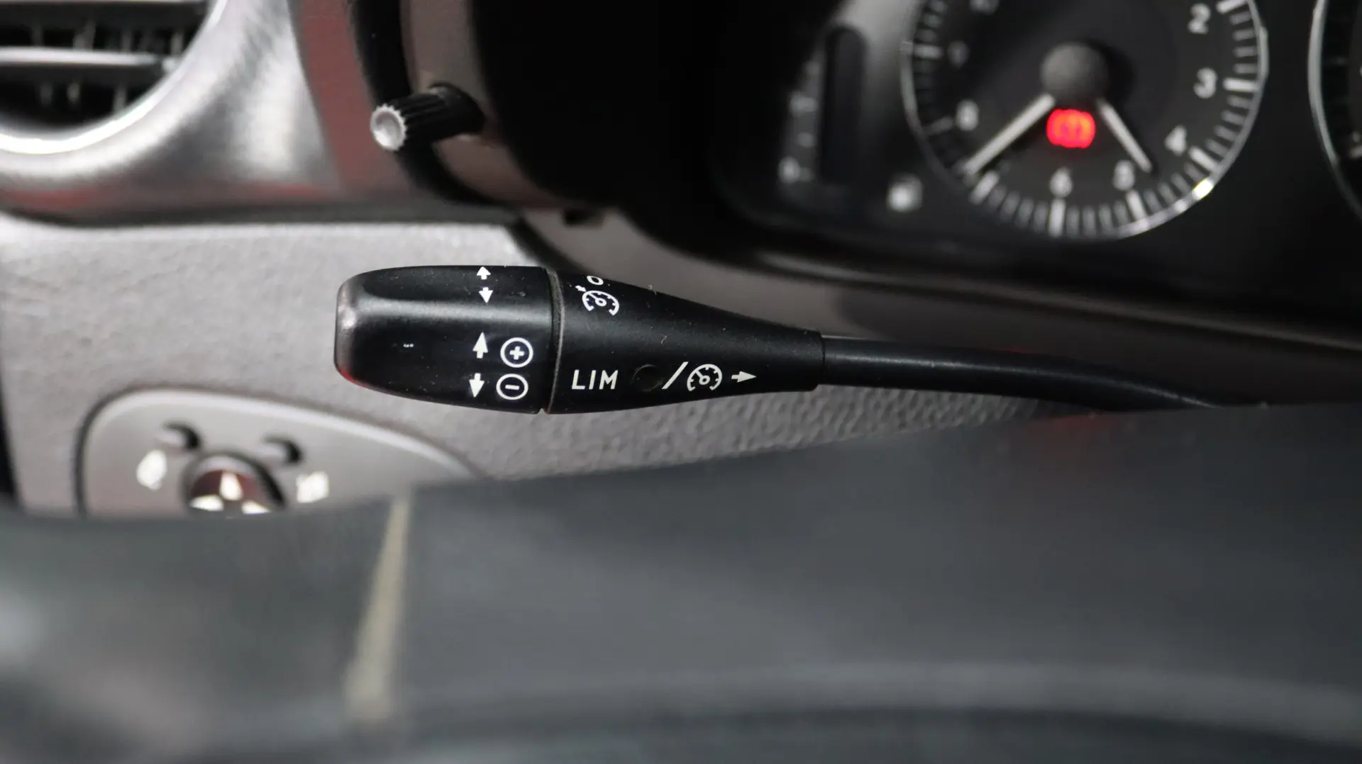 Mercedes-Benz CLK 270 CDI 12