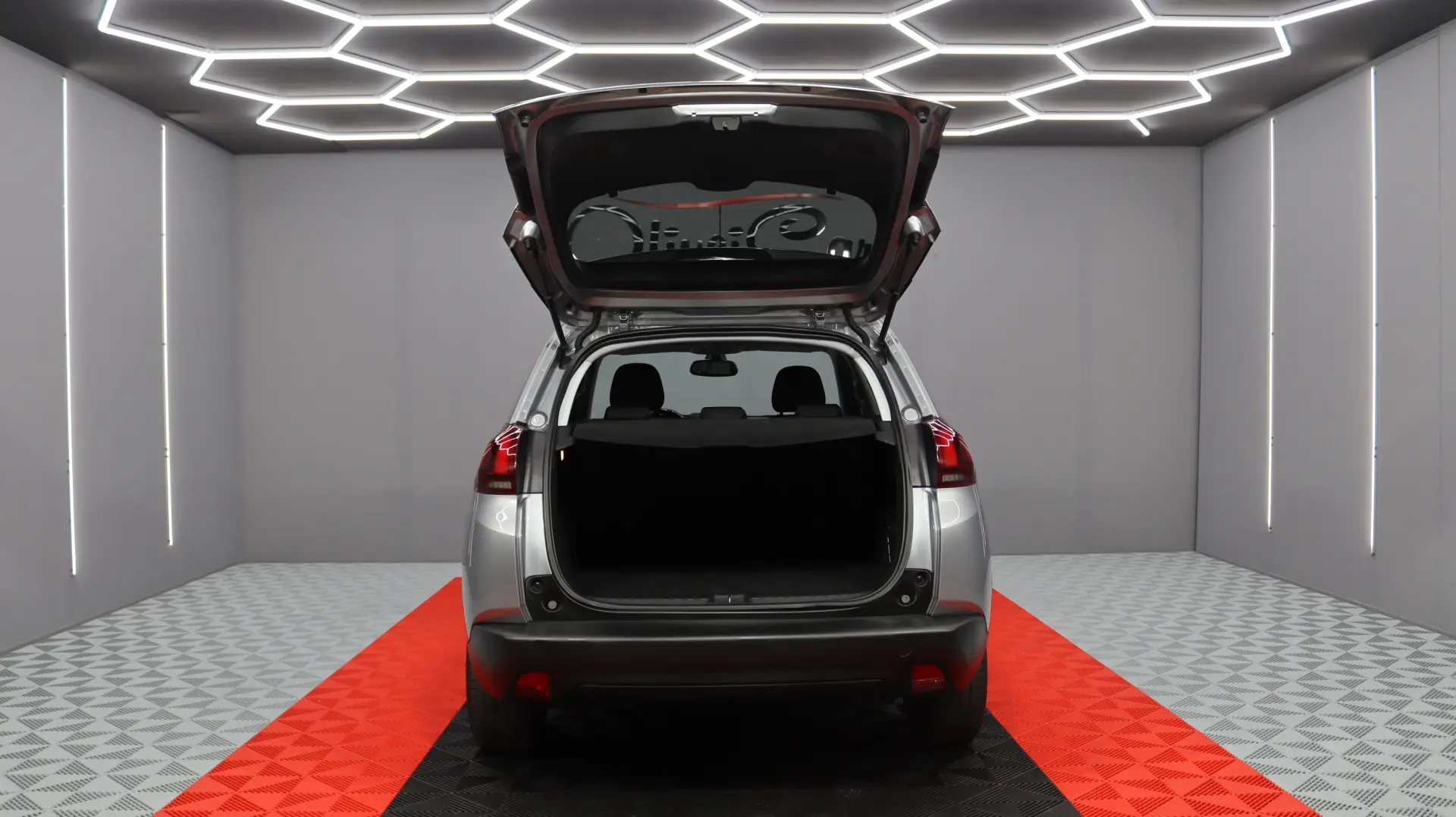Peugeot 2008 1.5 BlueHDi Style 9