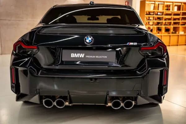 BMW M2 Auto 8