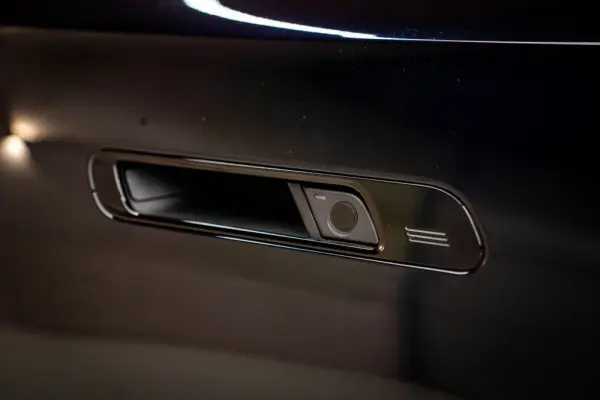 BMW 750 750e xDrive Pack Desportivo M Pro 21