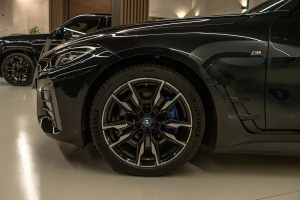 BMW i4 M50 Gran Coupe 11