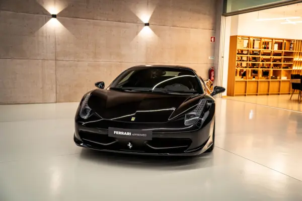 Ferrari 458 Italia 4