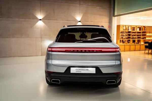 Porsche Cayenne E-Hybrid 4