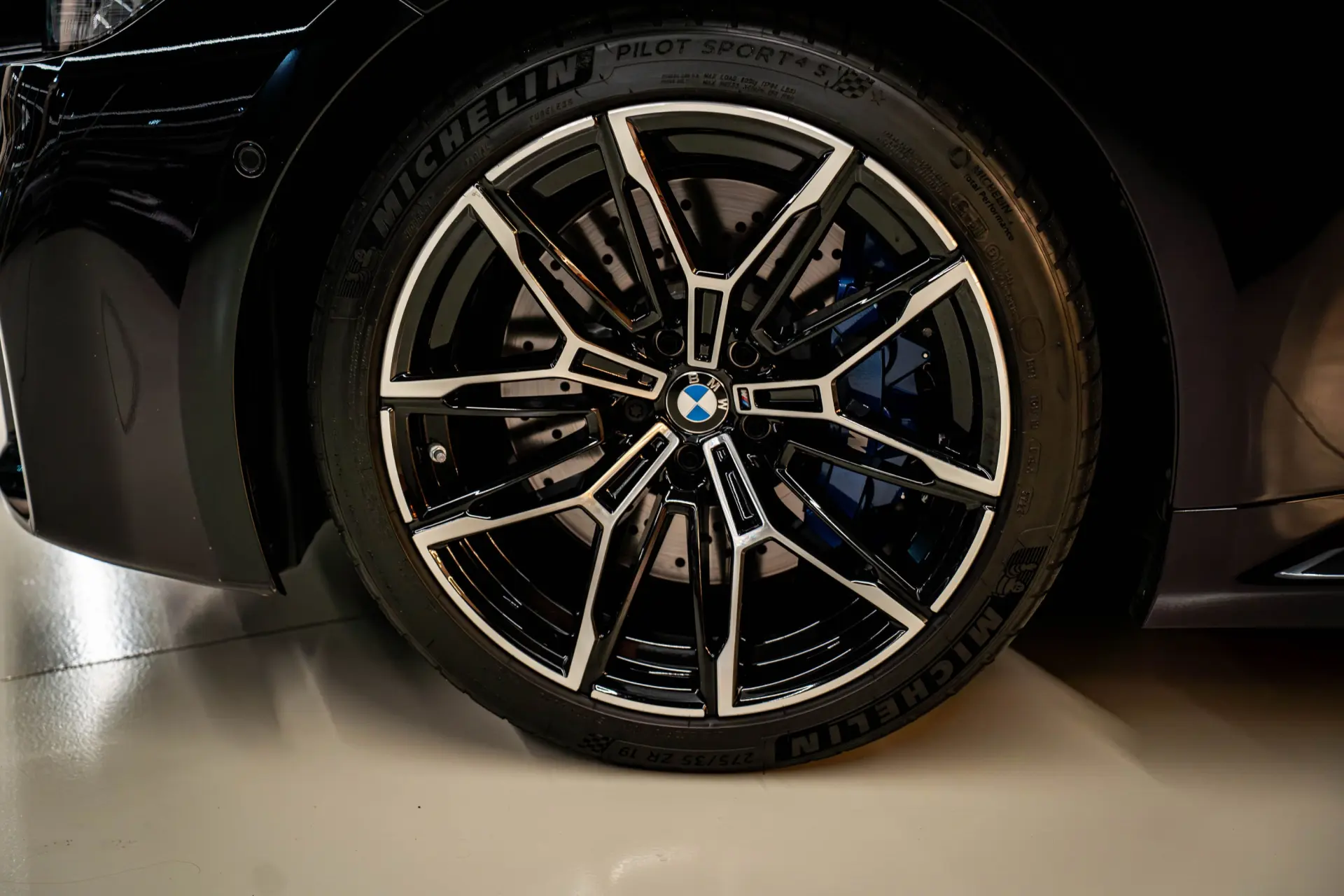 BMW M2 Auto 33