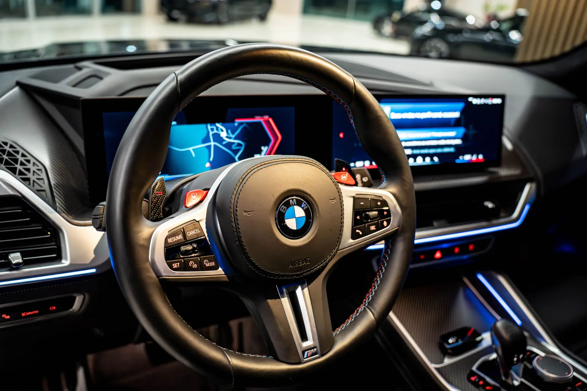 BMW XM 50e 12