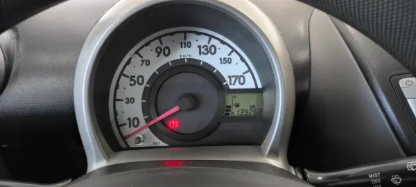 Peugeot 107 1.0 Urban 28