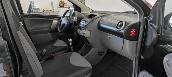 Peugeot 107 1.0 Urban 22