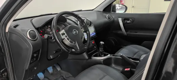 Nissan Qashqai +2 Outro 17