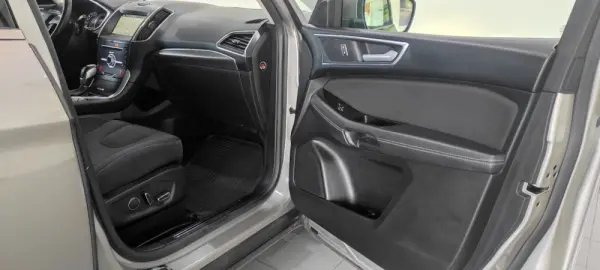 Ford S-Max 2.0 TDCi Titanium Powershift 26