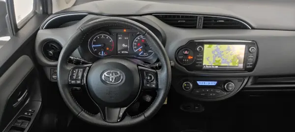 Toyota Yaris 1.0 VVT-i Comfort 25
