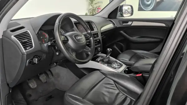 Audi Q5 2.0 TDi Sport 5