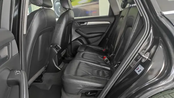 Audi Q5 2.0 TDi Sport 6