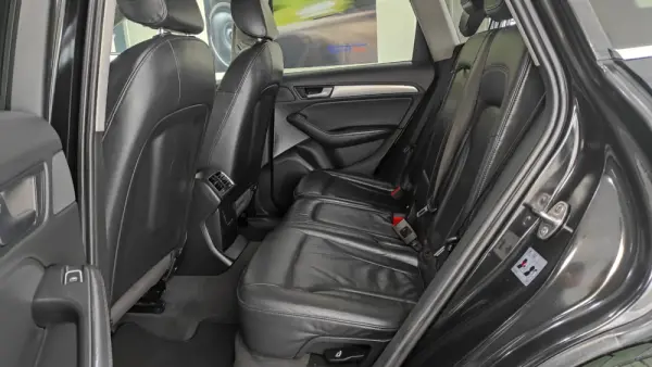 Audi Q5 2.0 TDi Sport 18