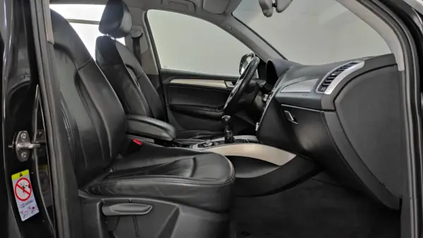 Audi Q5 2.0 TDi Sport 23