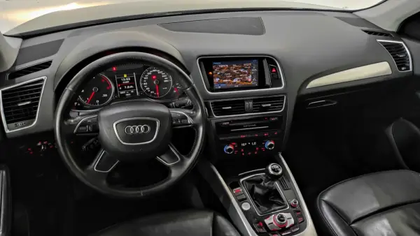 Audi Q5 2.0 TDi Sport 25