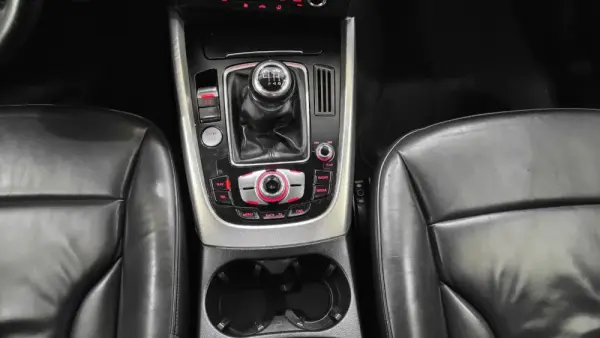 Audi Q5 2.0 TDi Sport 28