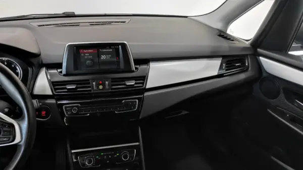 BMW 216 Active Tourer d Advantage 26