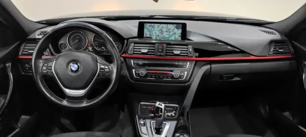 BMW 318 d Auto Line Sport 8