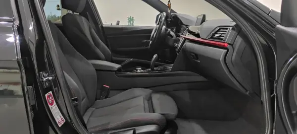 BMW 318 d Auto Line Sport 23