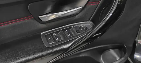 BMW 318 d Auto Line Sport 28