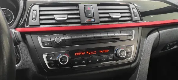 BMW 318 d Auto Line Sport 37