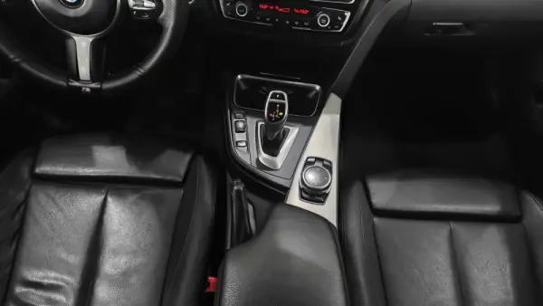 BMW 420 d Pack M Auto 36