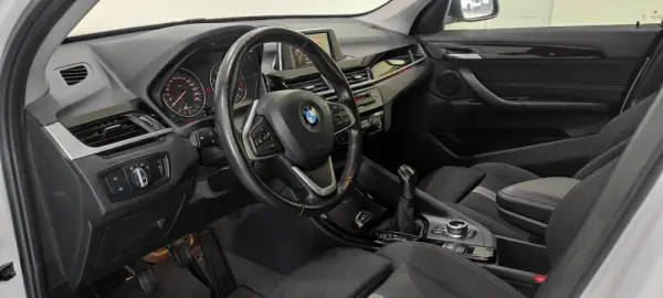 BMW X1 18 d sDrive Line Sport 16