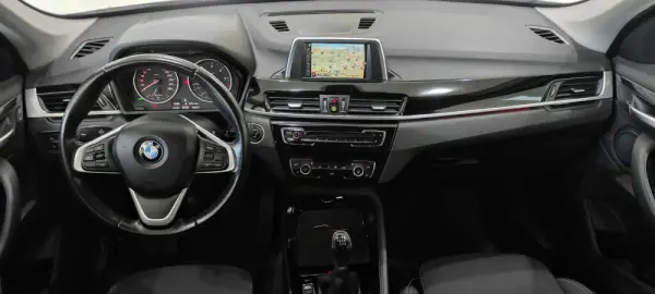 BMW X1 18 d sDrive Line Sport 24