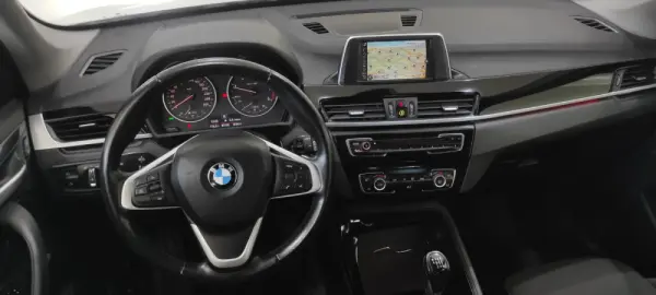 BMW X1 18 d sDrive Line Sport 25
