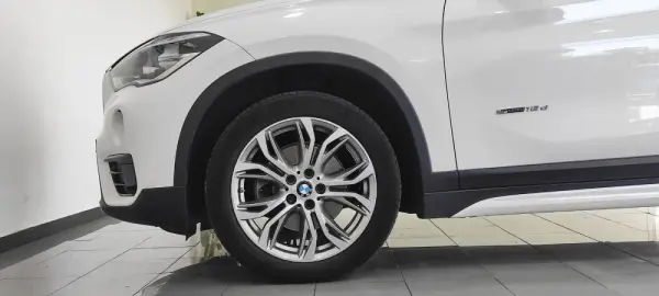 BMW X1 18 d sDrive Line Sport 41
