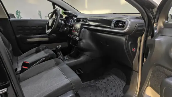 Citroën C3 1.2 PureTech Shine 22