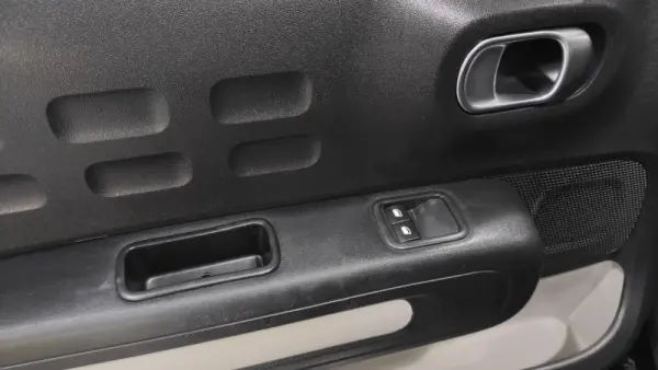 Citroën C3 1.2 PureTech Shine 27