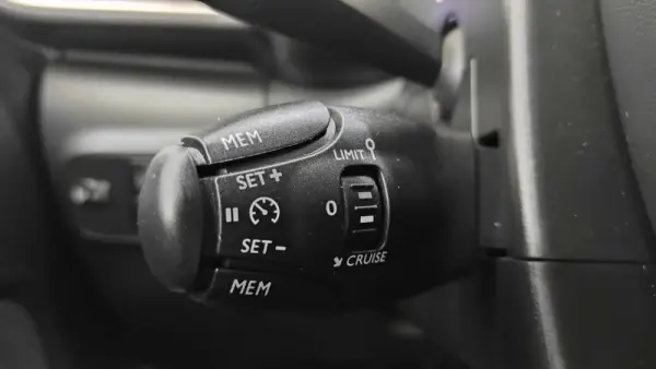 Citroën C3 1.2 PureTech Feel 38