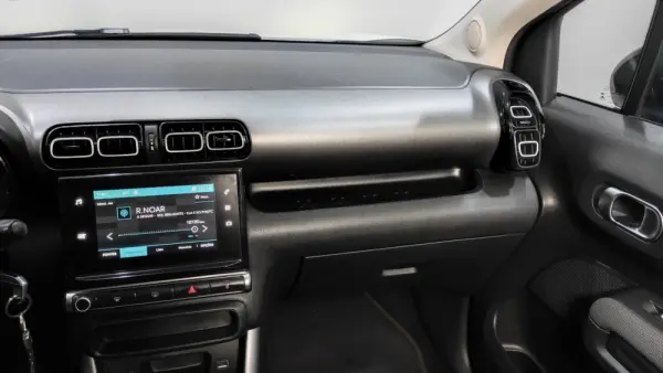 Citroën C3 Aircross 1.6 BlueHDi Shine 26