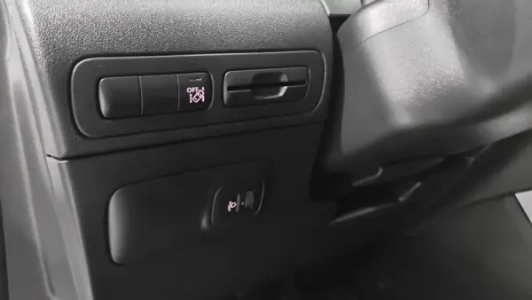 Citroën C3 Aircross 1.6 BlueHDi Shine 28