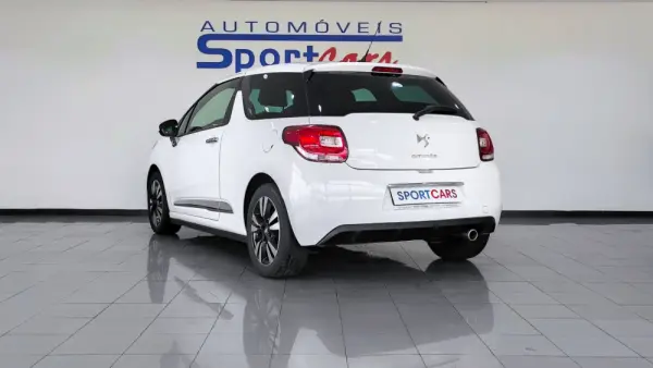 Citroën DS3 1.6 HDi Airdream So Chic 4
