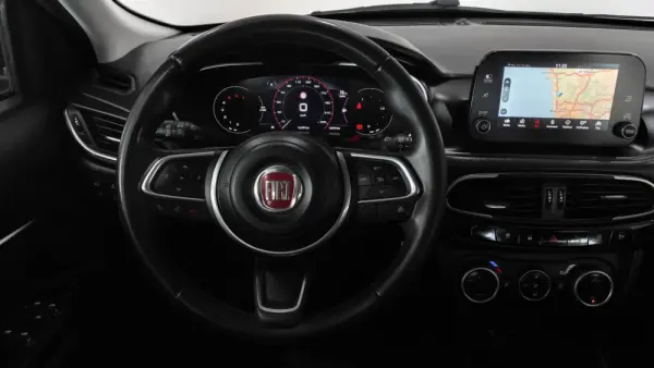 Fiat Tipo 1.3 M-Jet Sport 9