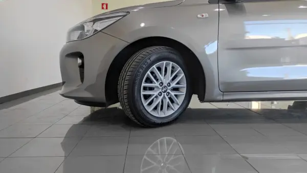 Kia Rio 1.2 CVVT Urban 10