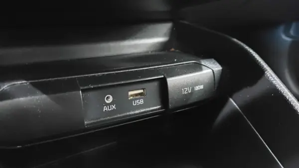 Kia Rio 1.2 CVVT Urban 32