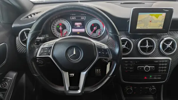 Mercedes-Benz A 200 CDi BE AMG Sport 9