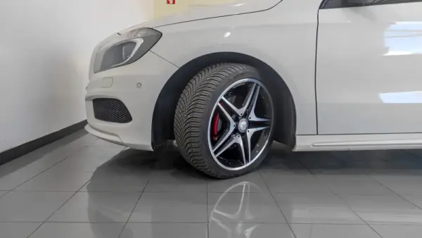 Mercedes-Benz A 200 CDi BE AMG Sport 10