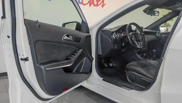 Mercedes-Benz A 200 CDi BE AMG Sport 15