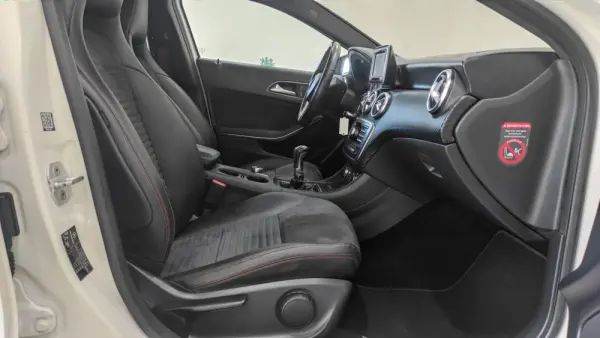 Mercedes-Benz A 200 CDi BE AMG Sport 22
