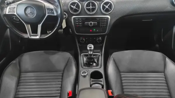 Mercedes-Benz A 200 CDi BE AMG Sport 34