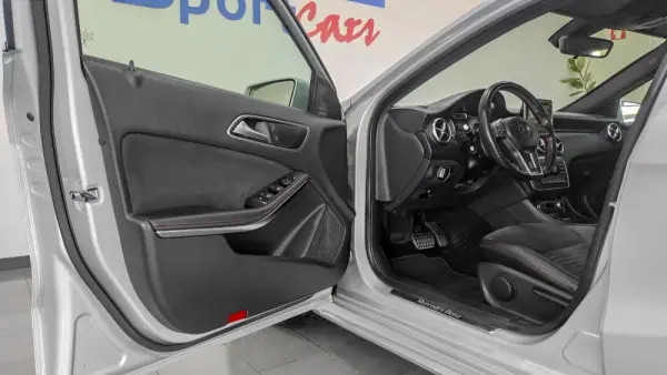 Mercedes-Benz A 200 CDi BE AMG Line Aut. 15