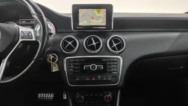 Mercedes-Benz A 200 CDi BE AMG Line Aut. 26