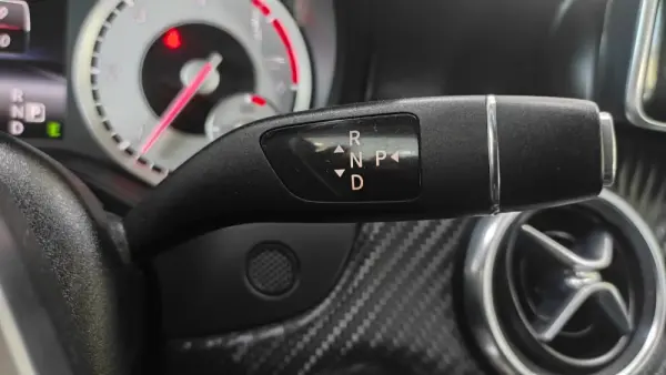 Mercedes-Benz A 200 CDi BE AMG Line Aut. 38