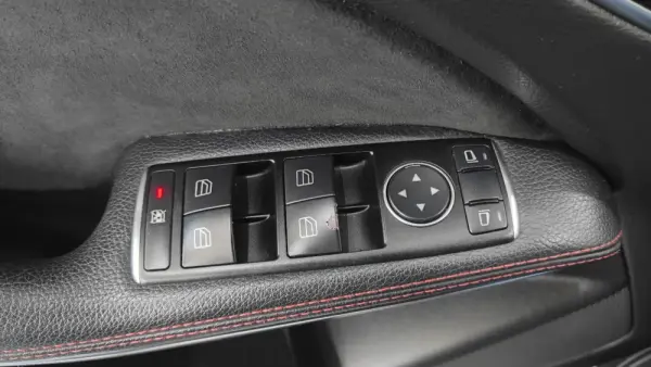 Mercedes-Benz A 200 CDi BE AMG Line Aut. 41